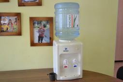 Наличие и доступность питьевой воды в кабинетах специалистов